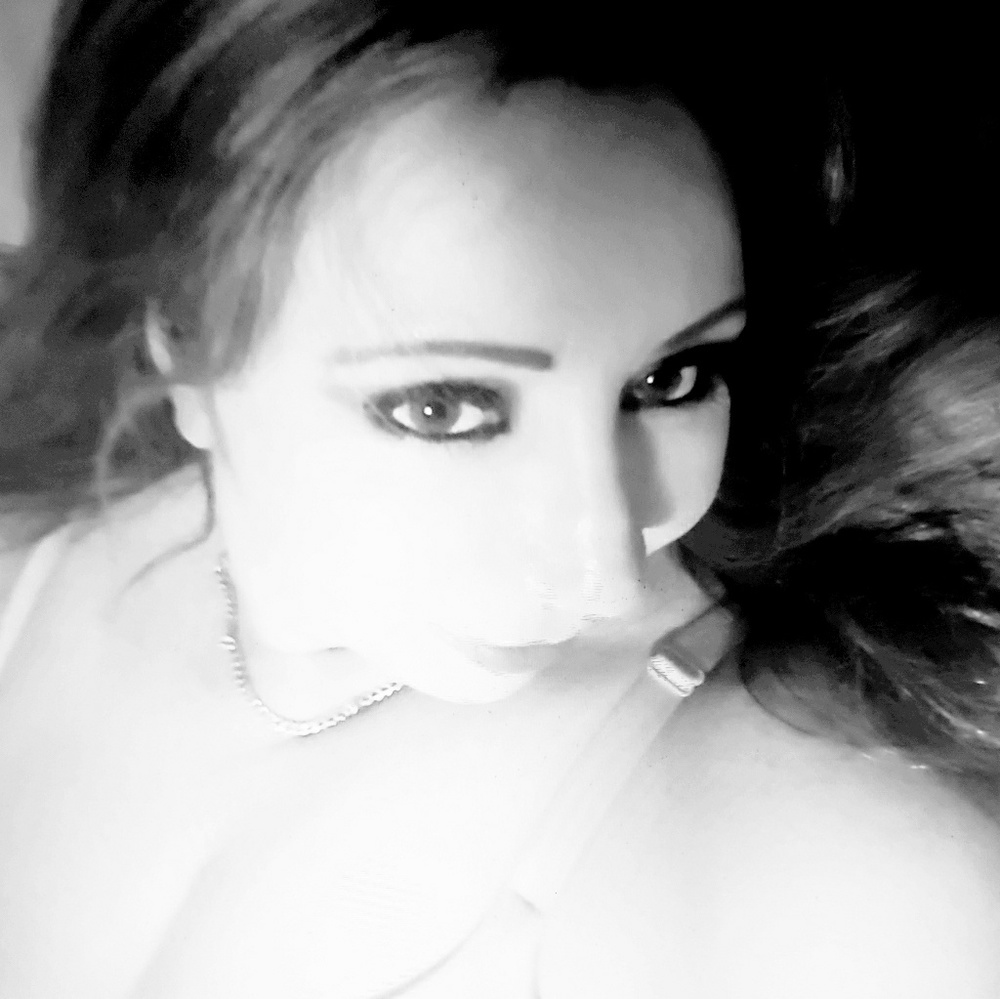 Meet your Posher, Reyna
